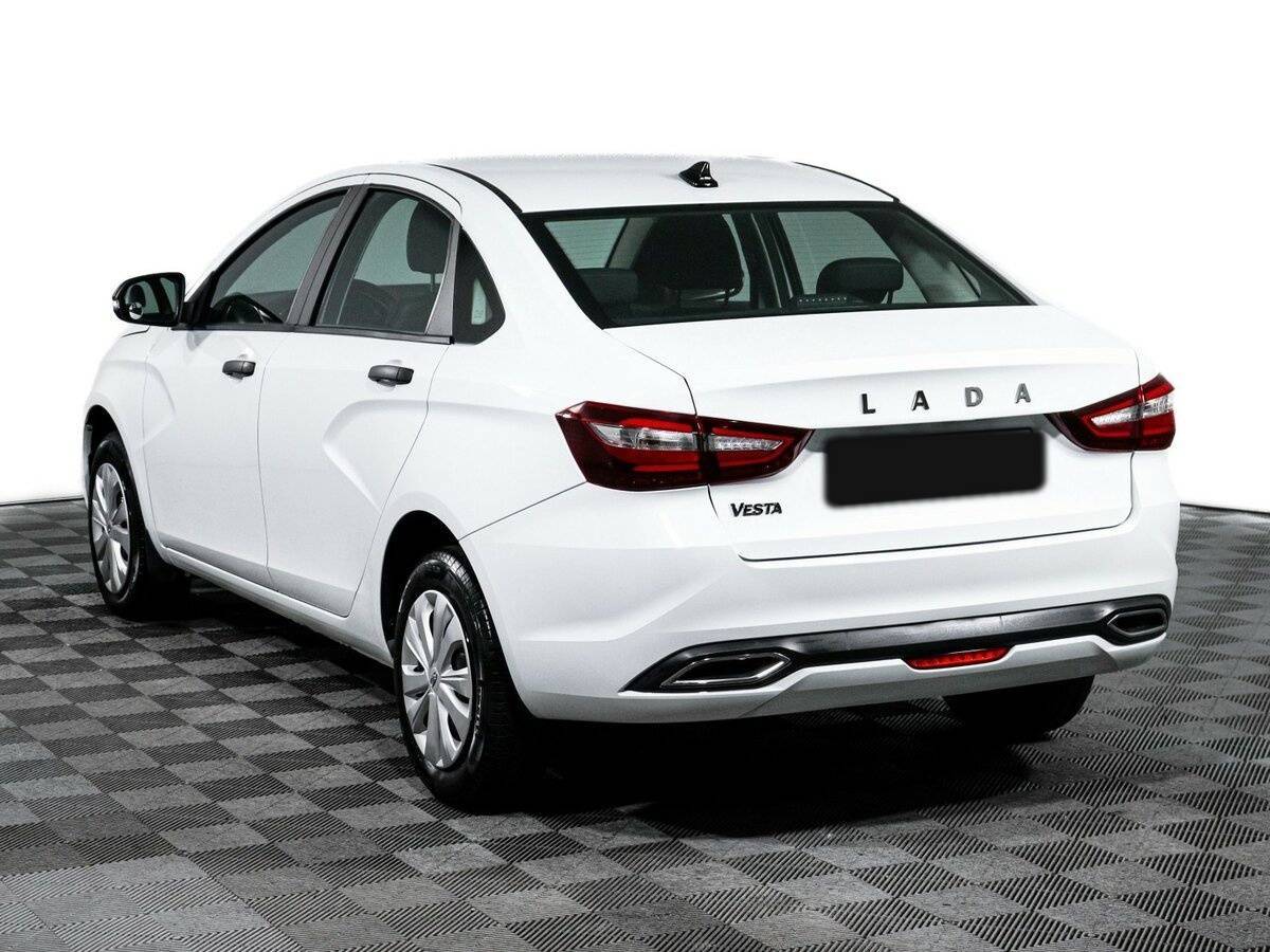 Lada (ВАЗ) Vesta с пробегом — 2023 год. Фото: #6