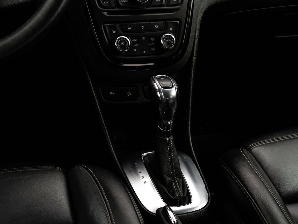 Opel Mokka с пробегом — 2015 год. Фото: #14