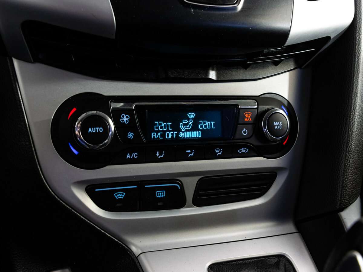 Ford Focus с пробегом — 2012 год. Фото: #10