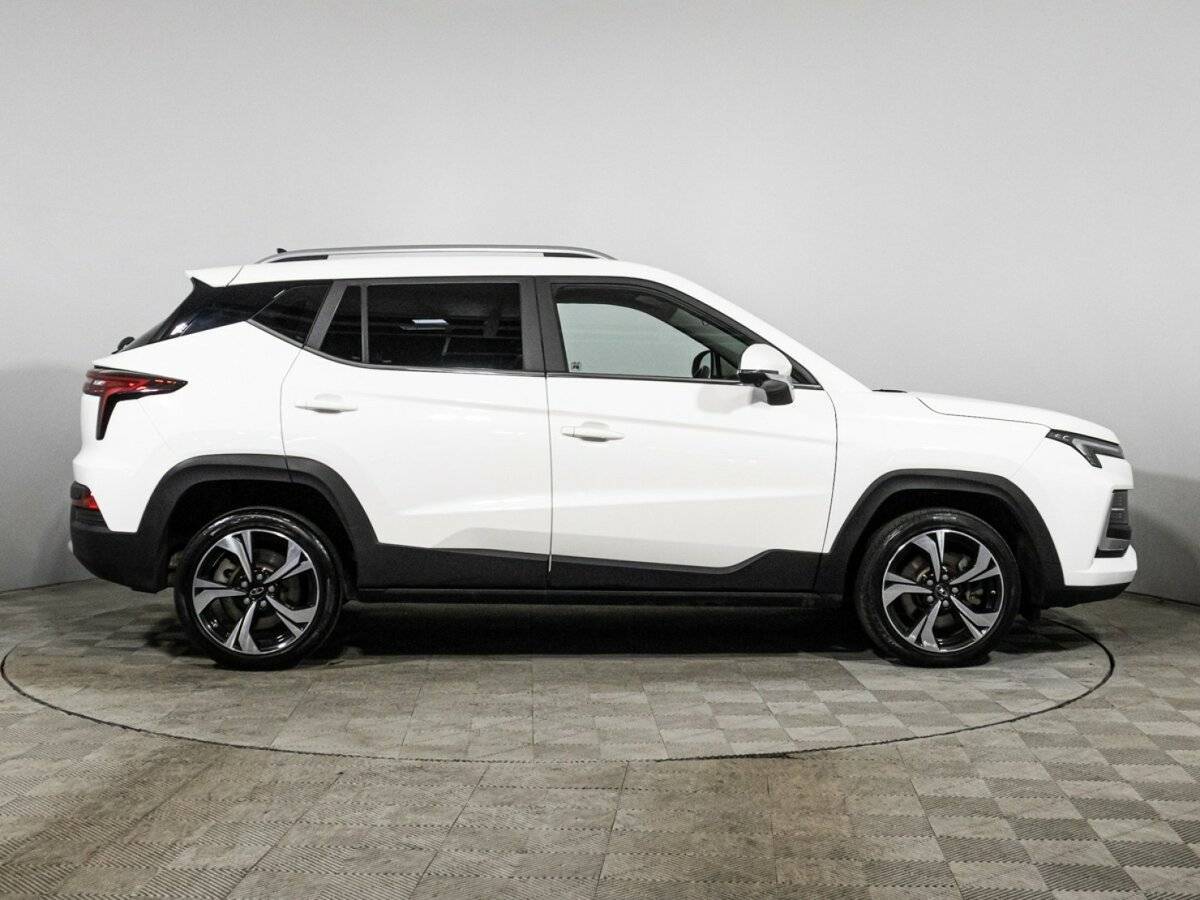 Москвич 3 с пробегом — 2023 год. Фото: #3