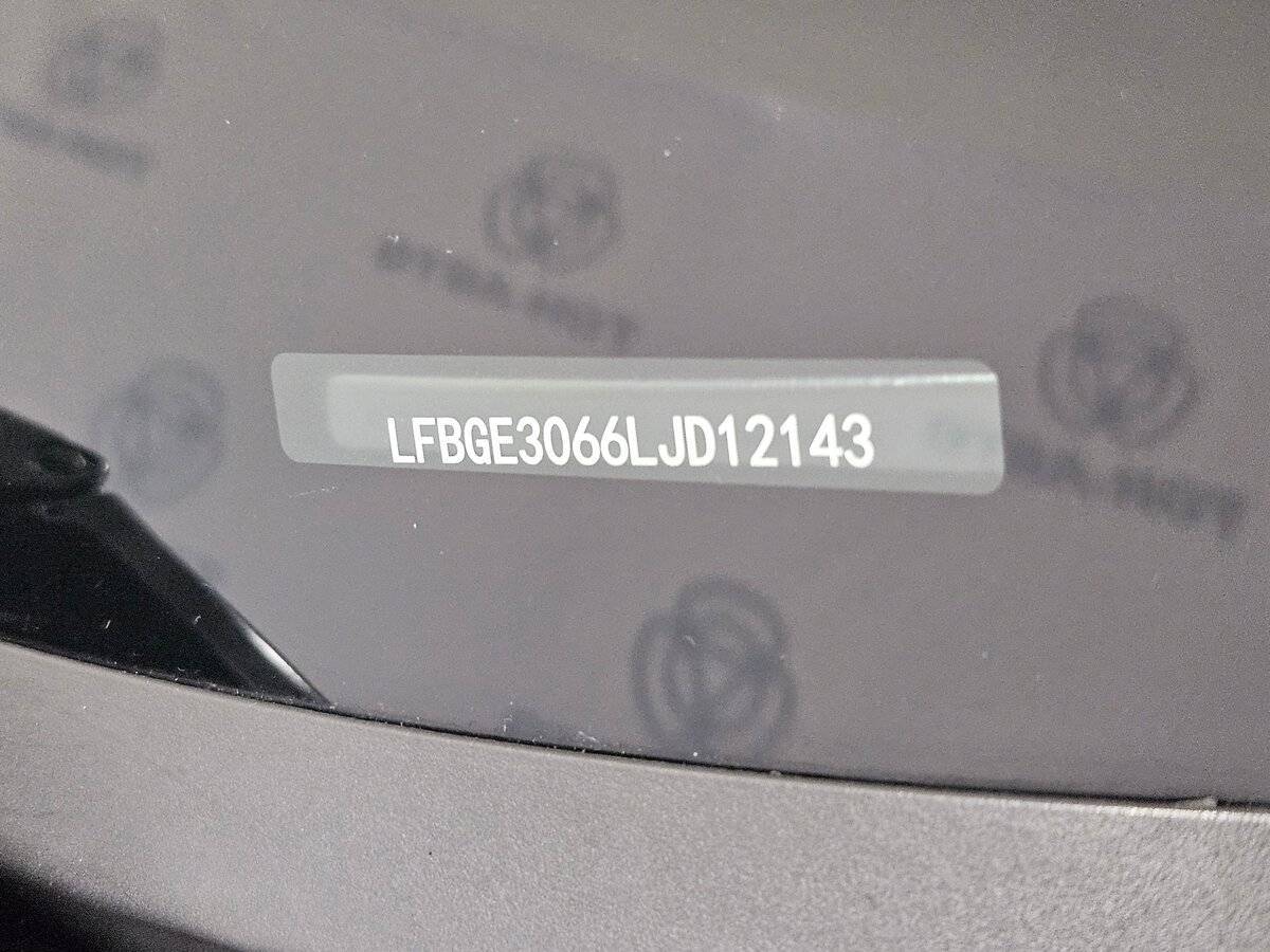 FAW Besturn X80 с пробегом — 2020 год. Фото: #18