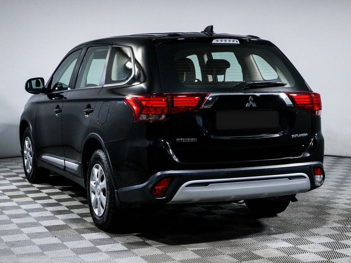 Mitsubishi Outlander с пробегом — 2019 год. Фото: #6