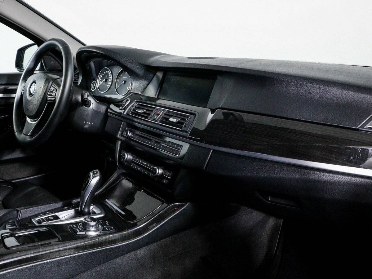 BMW 5 серии с пробегом — 2012 год. Фото: #8