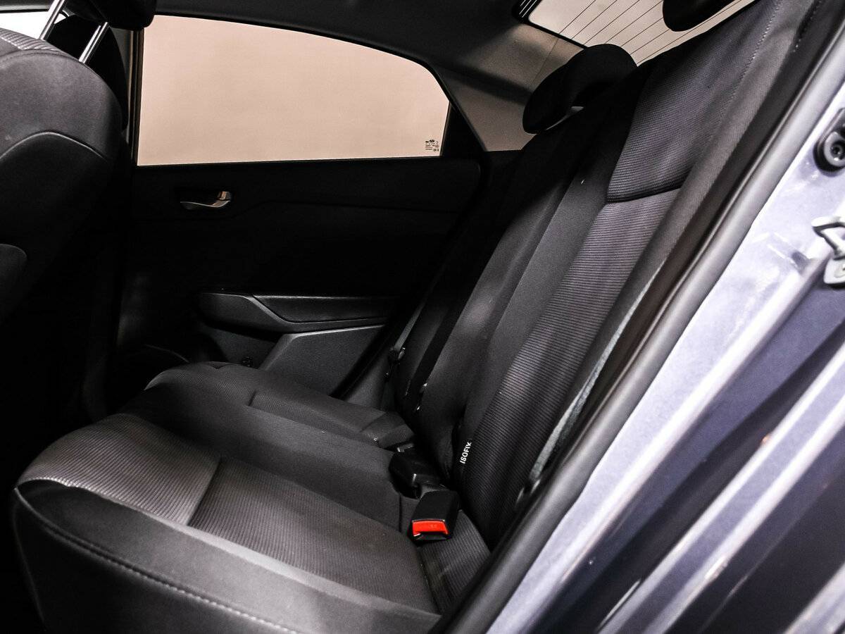 Hyundai Solaris с пробегом — 2018 год. Фото: #11