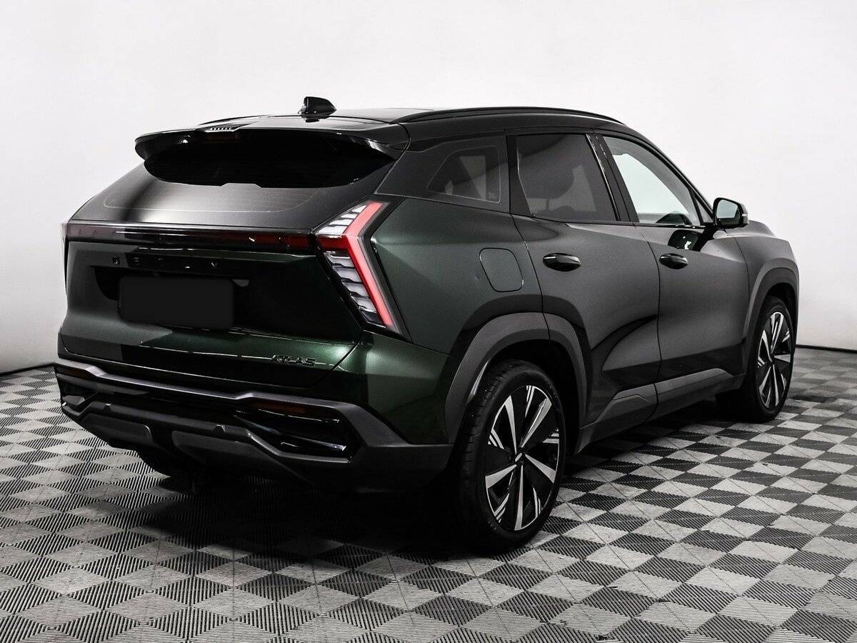 Geely Atlas с пробегом — 2023 год. Фото: #4