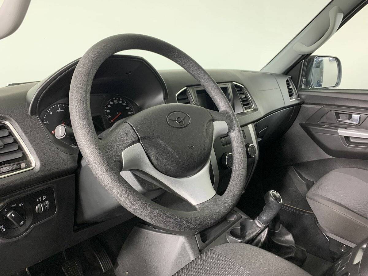 УАЗ Patriot с пробегом — 2023 год. Фото: #11