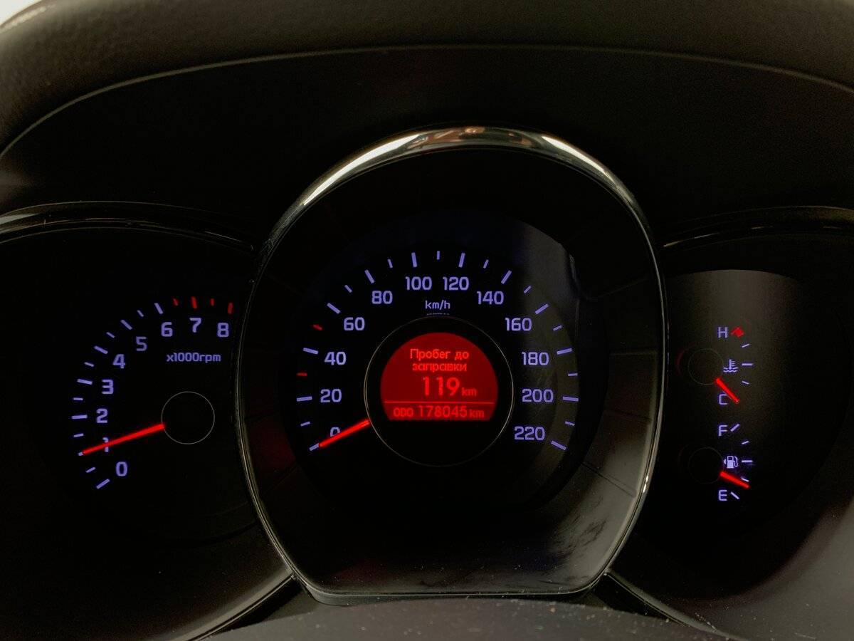 Kia Rio с пробегом — 2013 год. Фото: #13