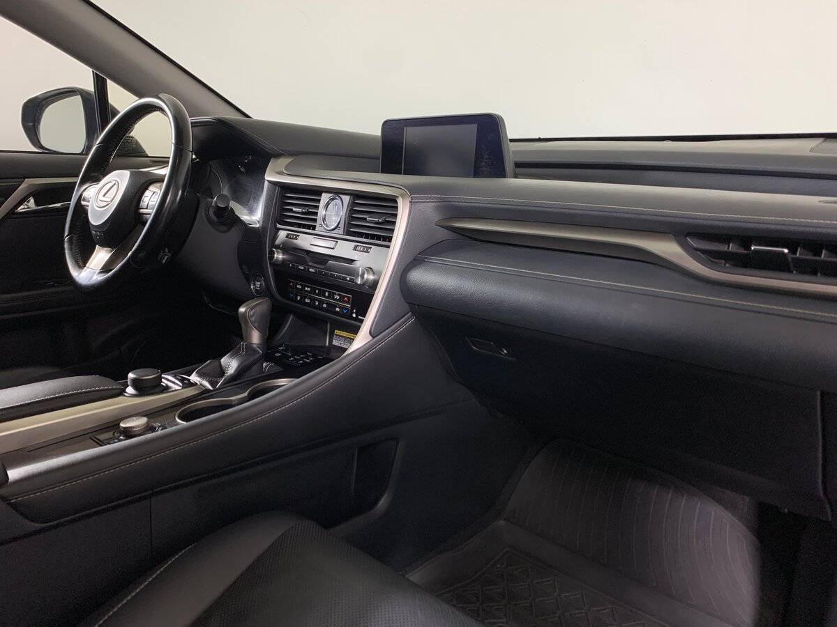 Lexus RX с пробегом — 2016 год. Фото: #12