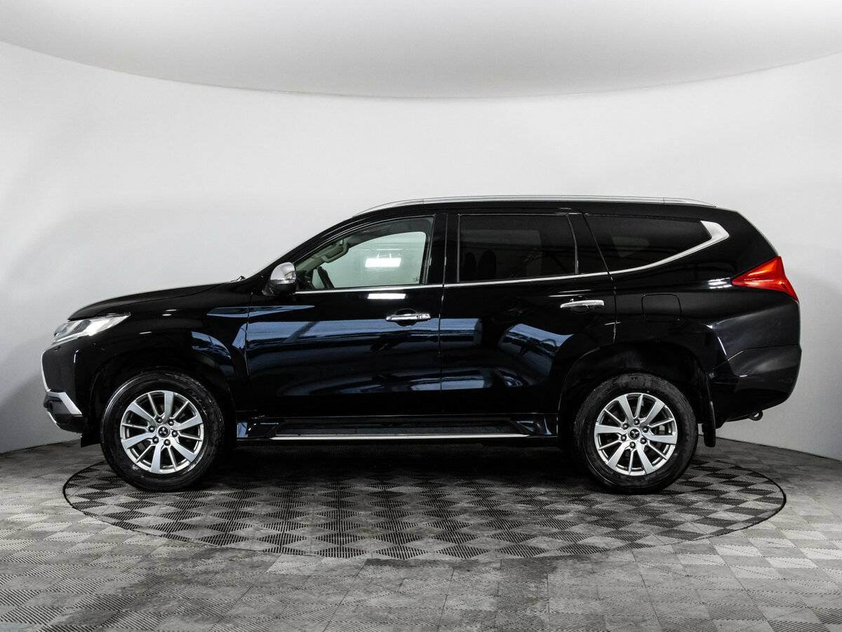 Mitsubishi Pajero Sport с пробегом — 2018 год. Фото: #7