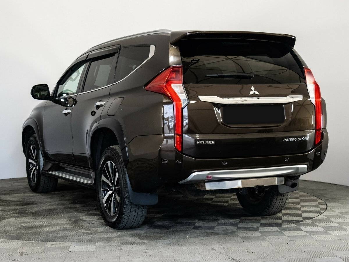 Mitsubishi Pajero Sport с пробегом — 2019 год. Фото: #7