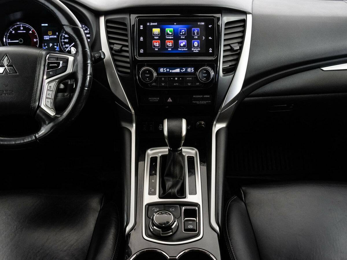 Mitsubishi Pajero Sport с пробегом — 2019 год. Фото: #13