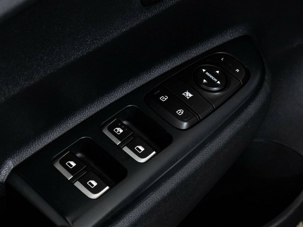 Kia Rio с пробегом — 2018 год. Фото: #17