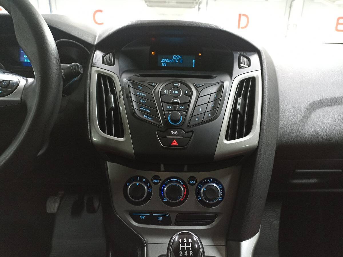 Ford Focus с пробегом — 2012 год. Фото: #14