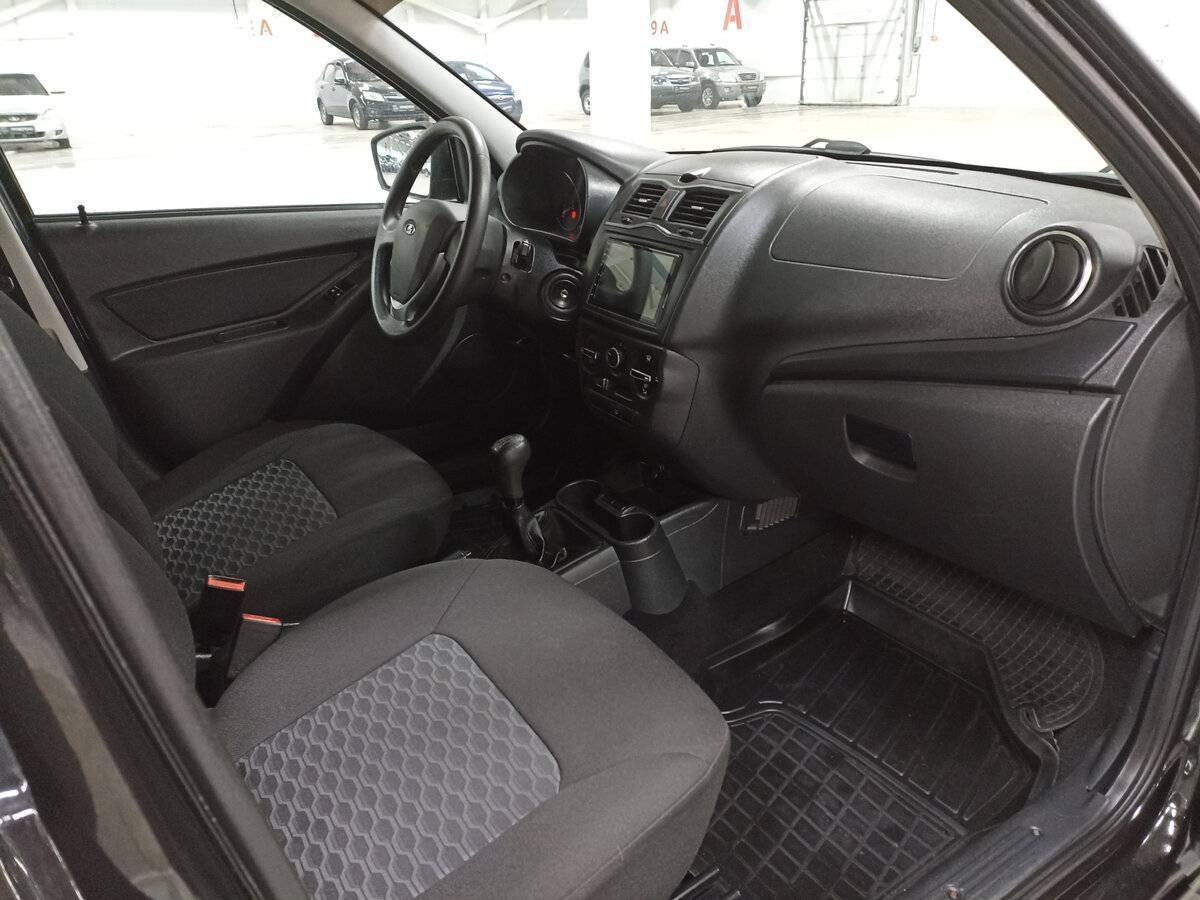 Lada (ВАЗ) Granta с пробегом — 2018 год. Фото: #10