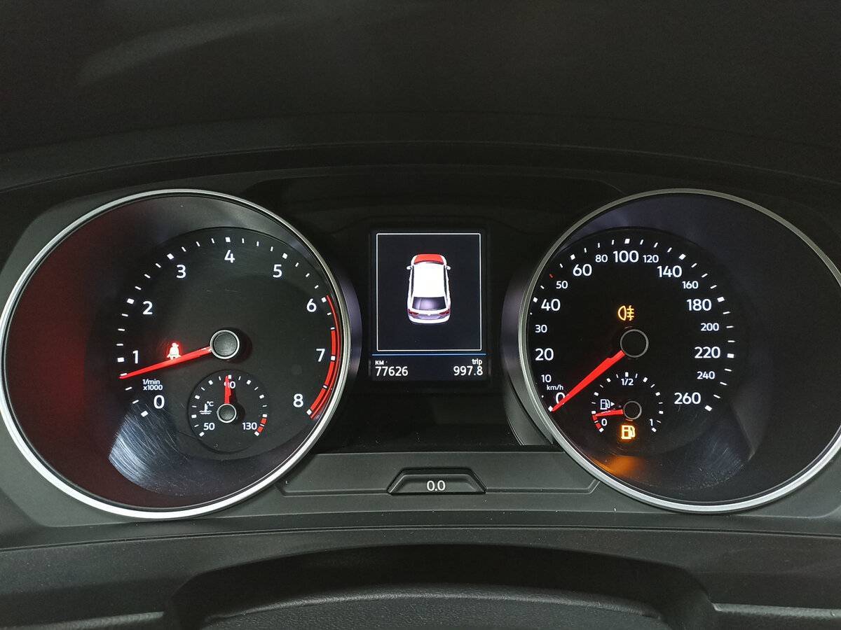 Volkswagen Tiguan с пробегом — 2018 год. Фото: #12