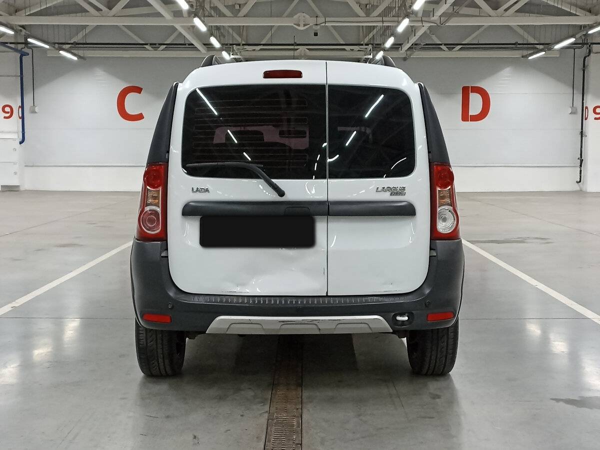 Lada (ВАЗ) Largus с пробегом — 2017 год. Фото: #5