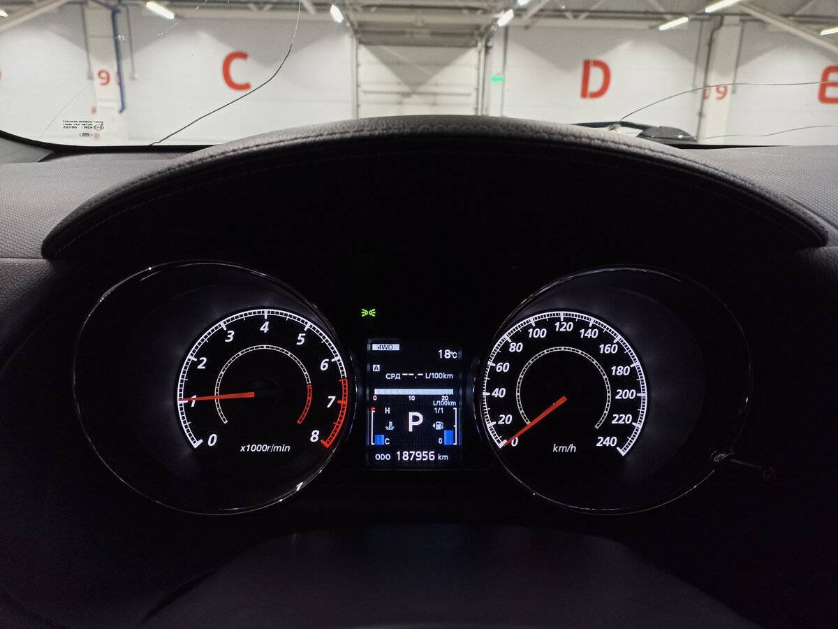 Citroen C-Crosser с пробегом — 2012 год. Фото: #12