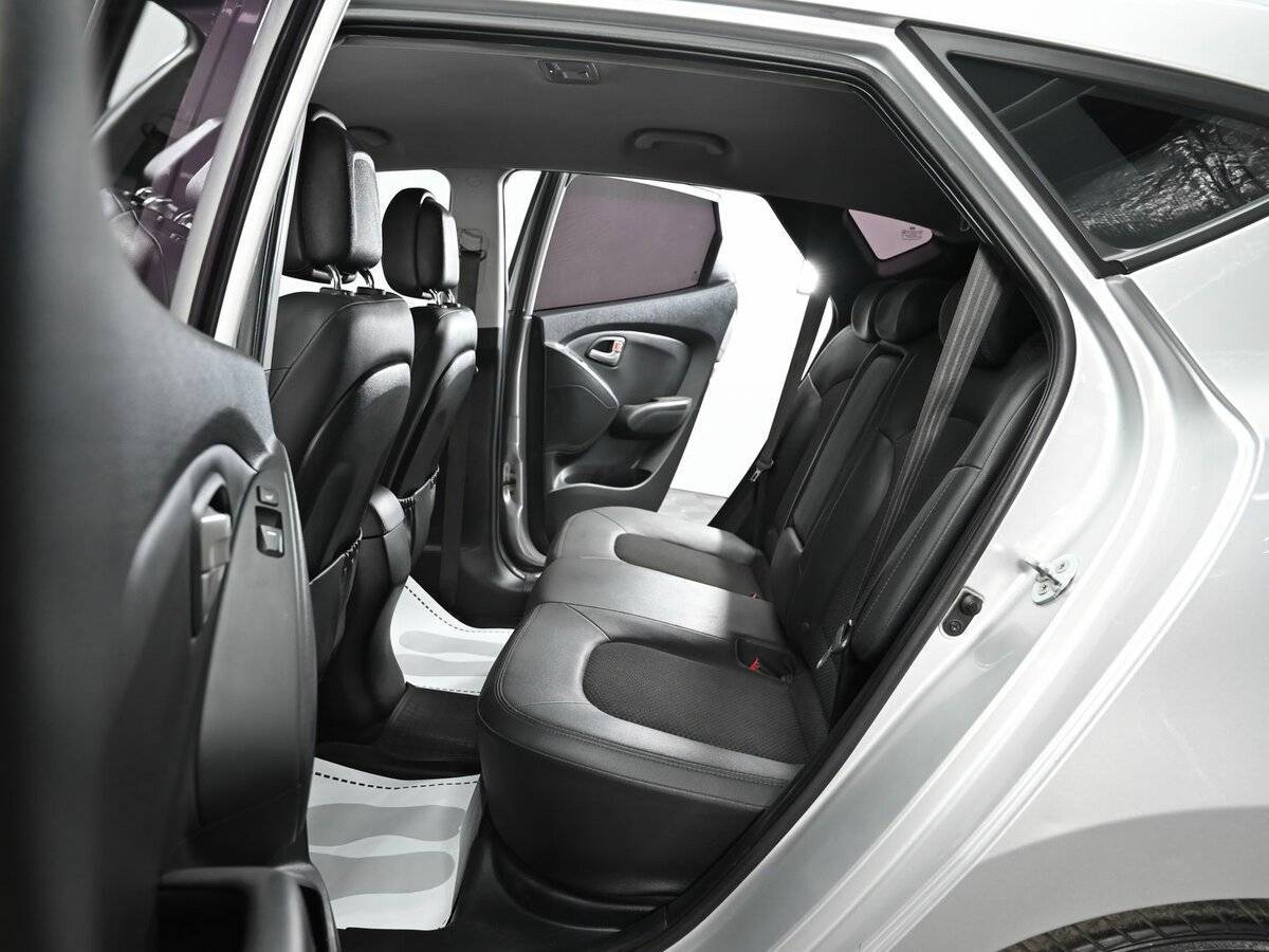 Hyundai ix35 с пробегом — 2012 год. Фото: #13