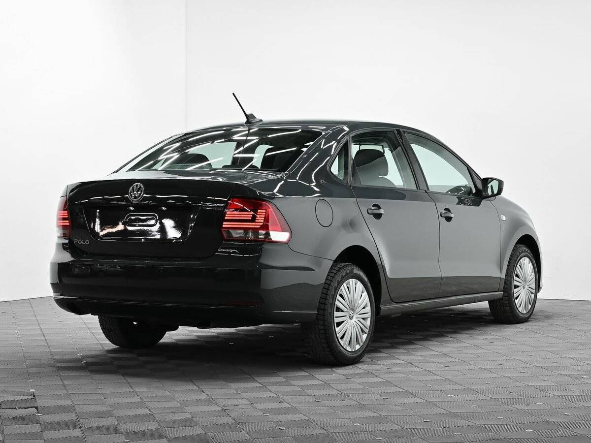 Volkswagen Polo с пробегом — 2017 год. Фото: #3