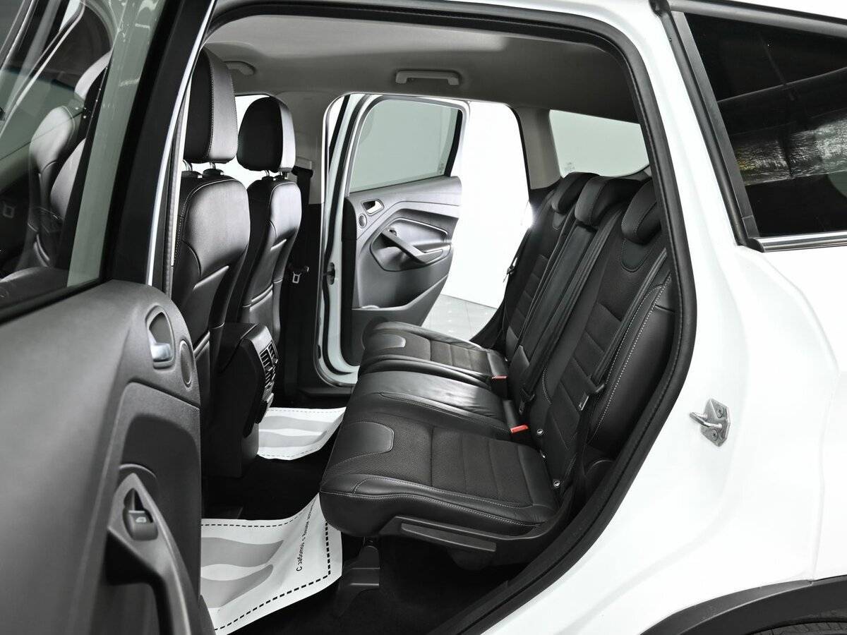 Ford Kuga с пробегом — 2013 год. Фото: #13