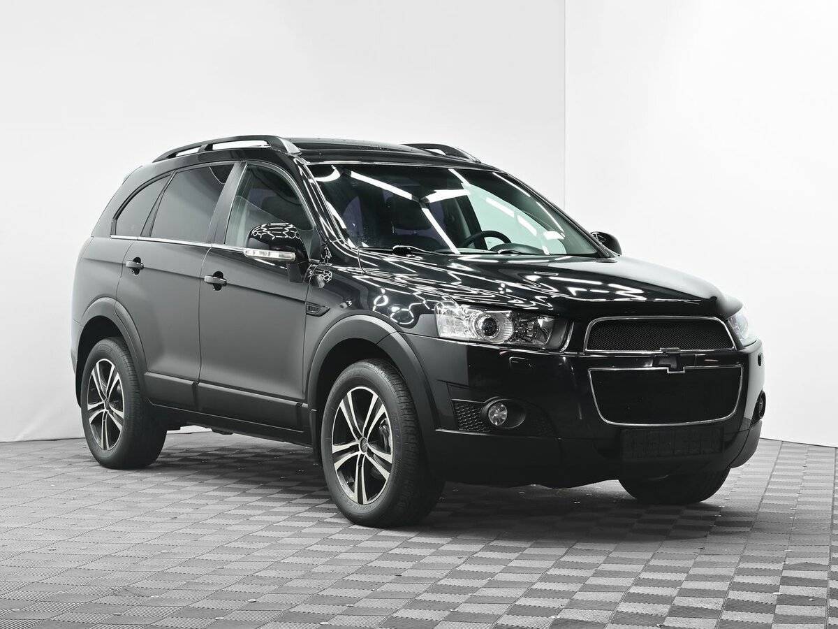 Chevrolet Captiva с пробегом — 2012 год. Фото: #1