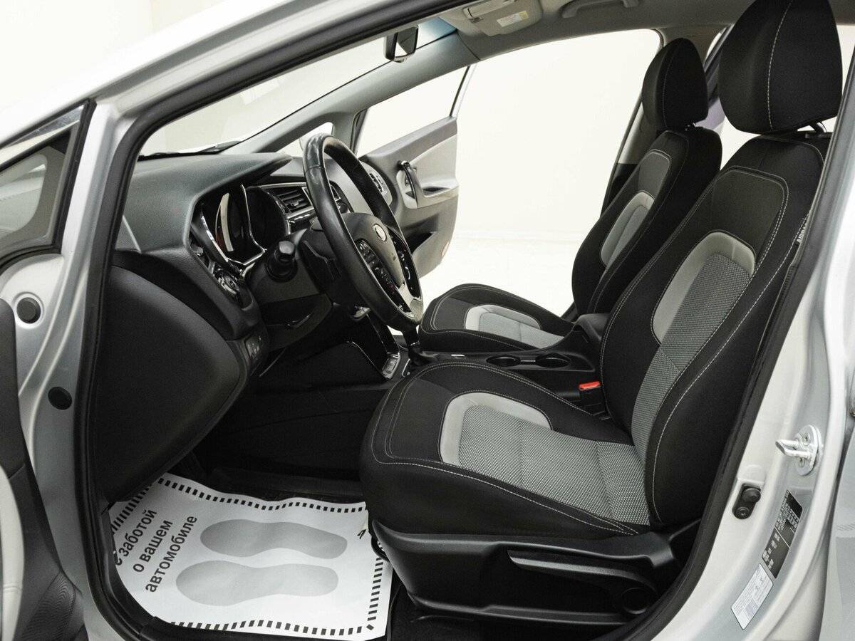 Kia Ceed с пробегом — 2016 год. Фото: #6