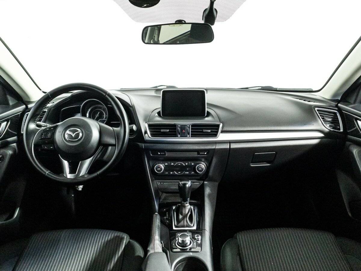 Mazda 3 с пробегом — 2013 год. Фото: #12