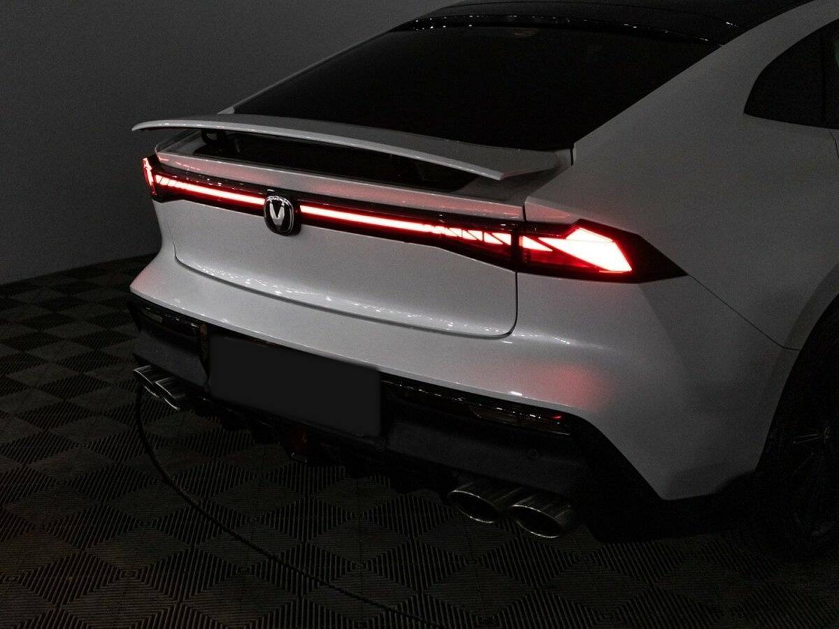 Changan UNI-V с пробегом — 2023 год. Фото: #24