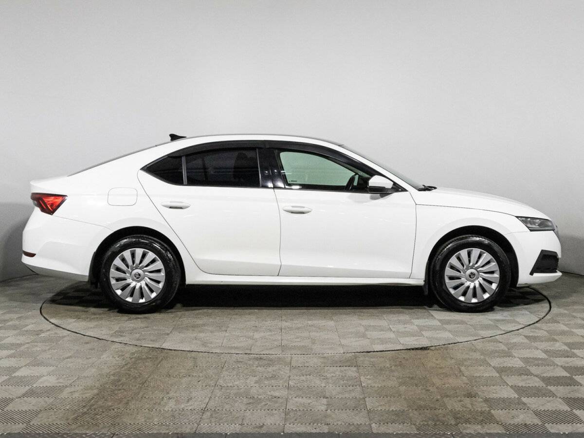 Skoda Octavia с пробегом — 2021 год. Фото: #3