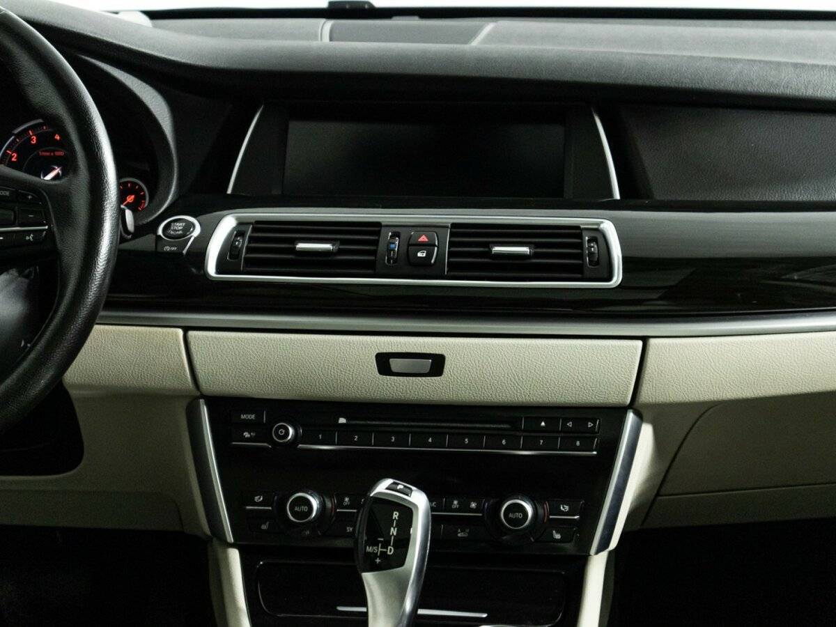 BMW 5 серии с пробегом — 2014 год. Фото: #13