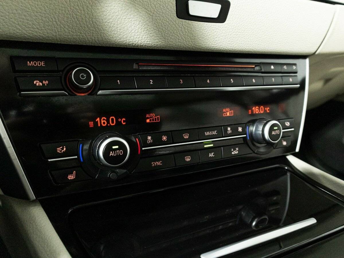 BMW 5 серии с пробегом — 2014 год. Фото: #22