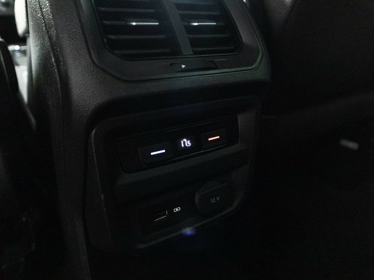 Volkswagen Tiguan с пробегом — 2019 год. Фото: #21