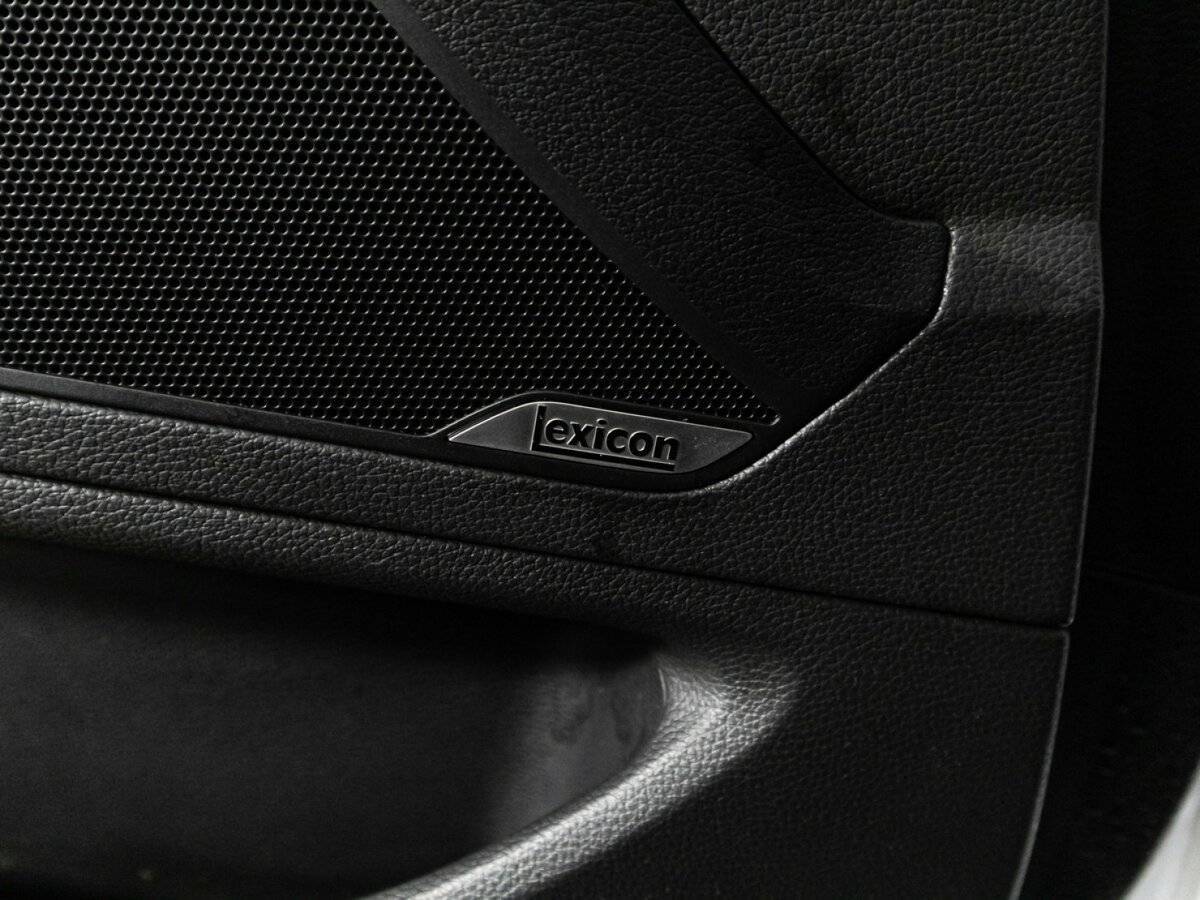 Hyundai Genesis с пробегом — 2015 год. Фото: #18