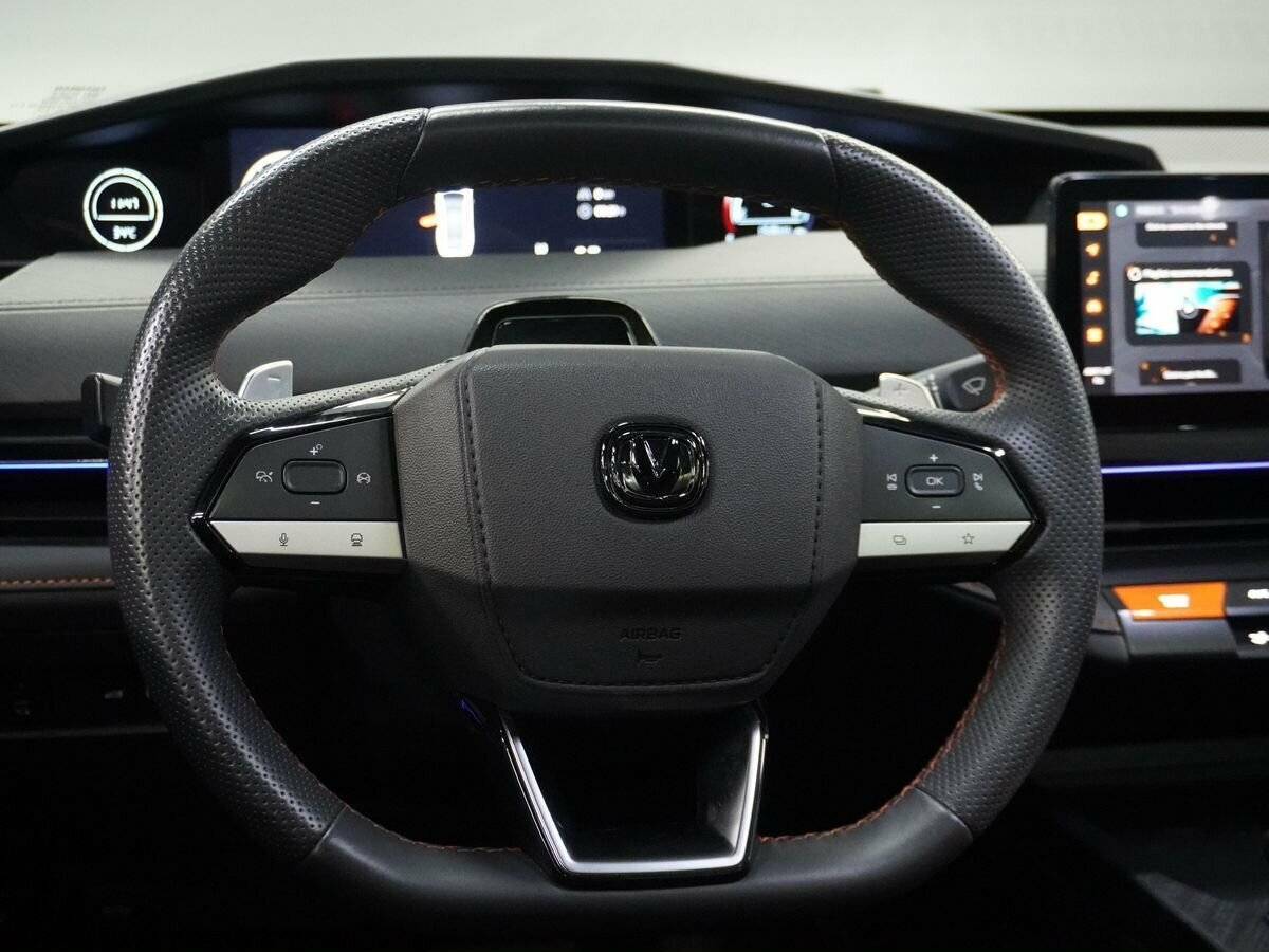 Changan UNI-V с пробегом — 2022 год. Фото: #14