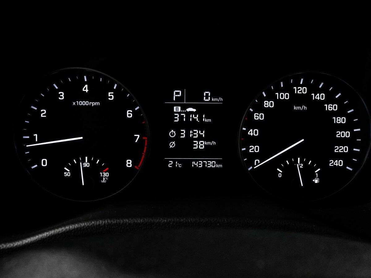 Hyundai Elantra с пробегом — 2016 год. Фото: #8