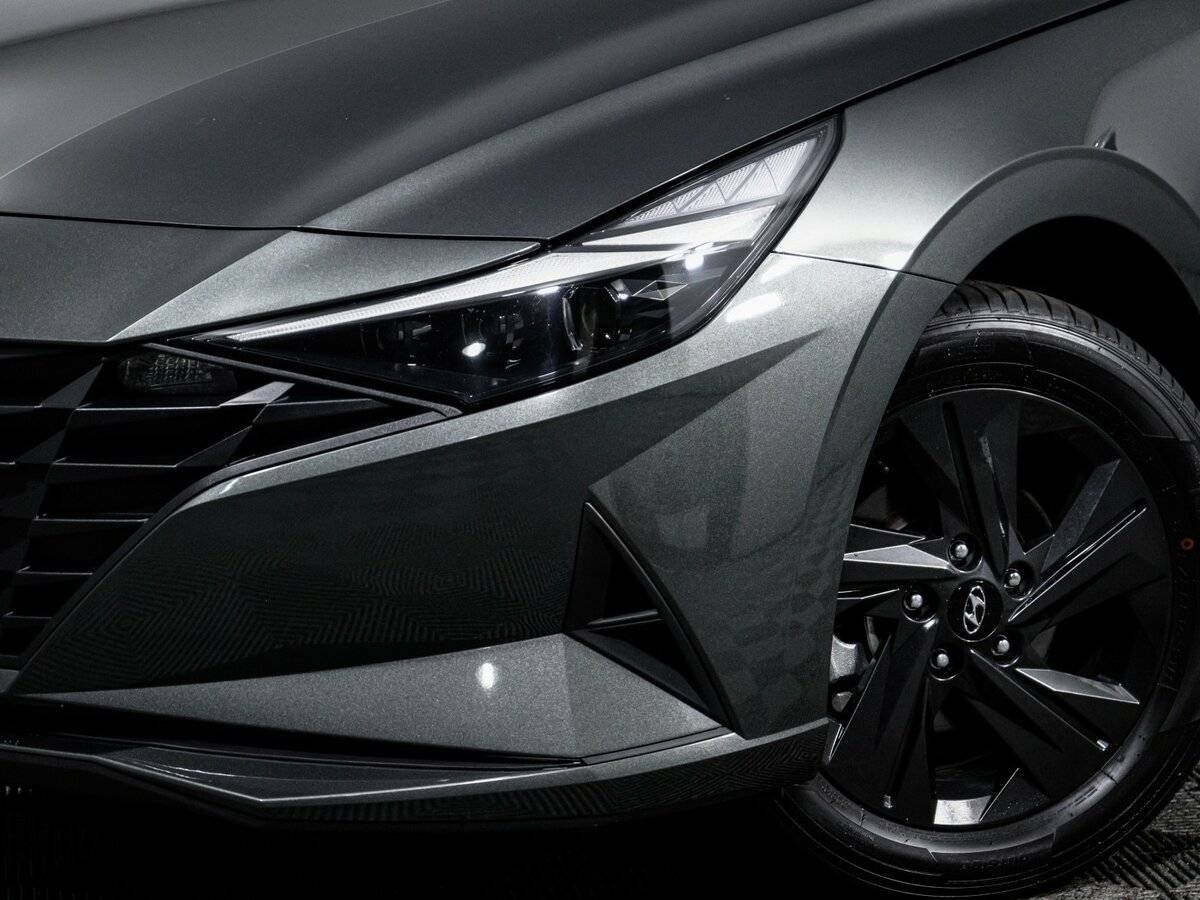 Hyundai Elantra с пробегом — 2021 год. Фото: #15