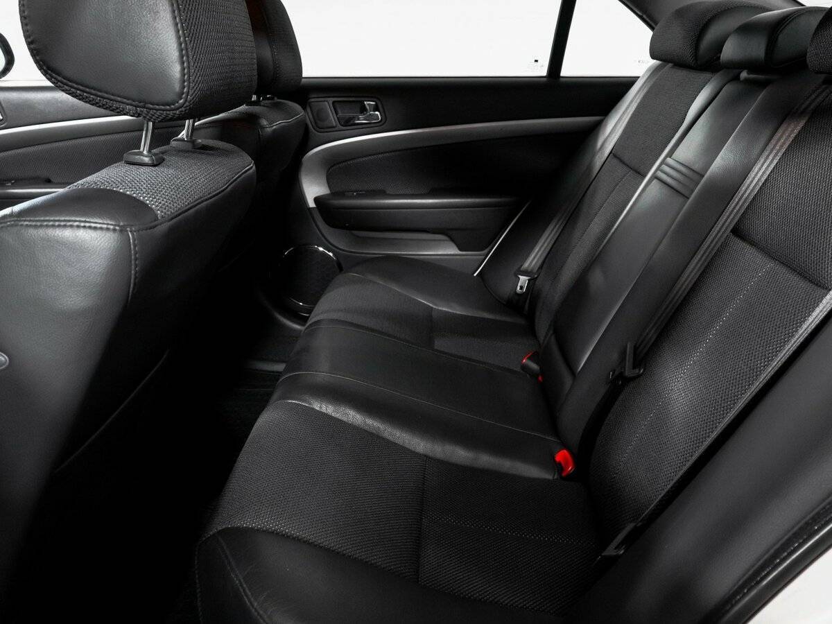 Chevrolet Epica с пробегом — 2012 год. Фото: #9