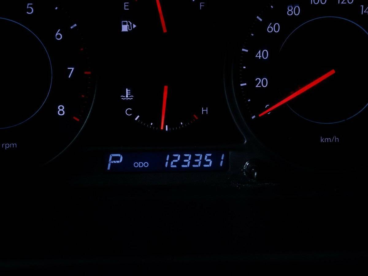 Chevrolet Epica с пробегом — 2012 год. Фото: #10