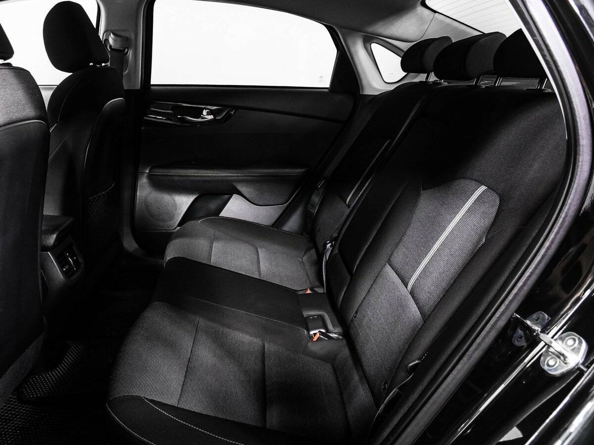 Kia Cerato с пробегом — 2021 год. Фото: #13