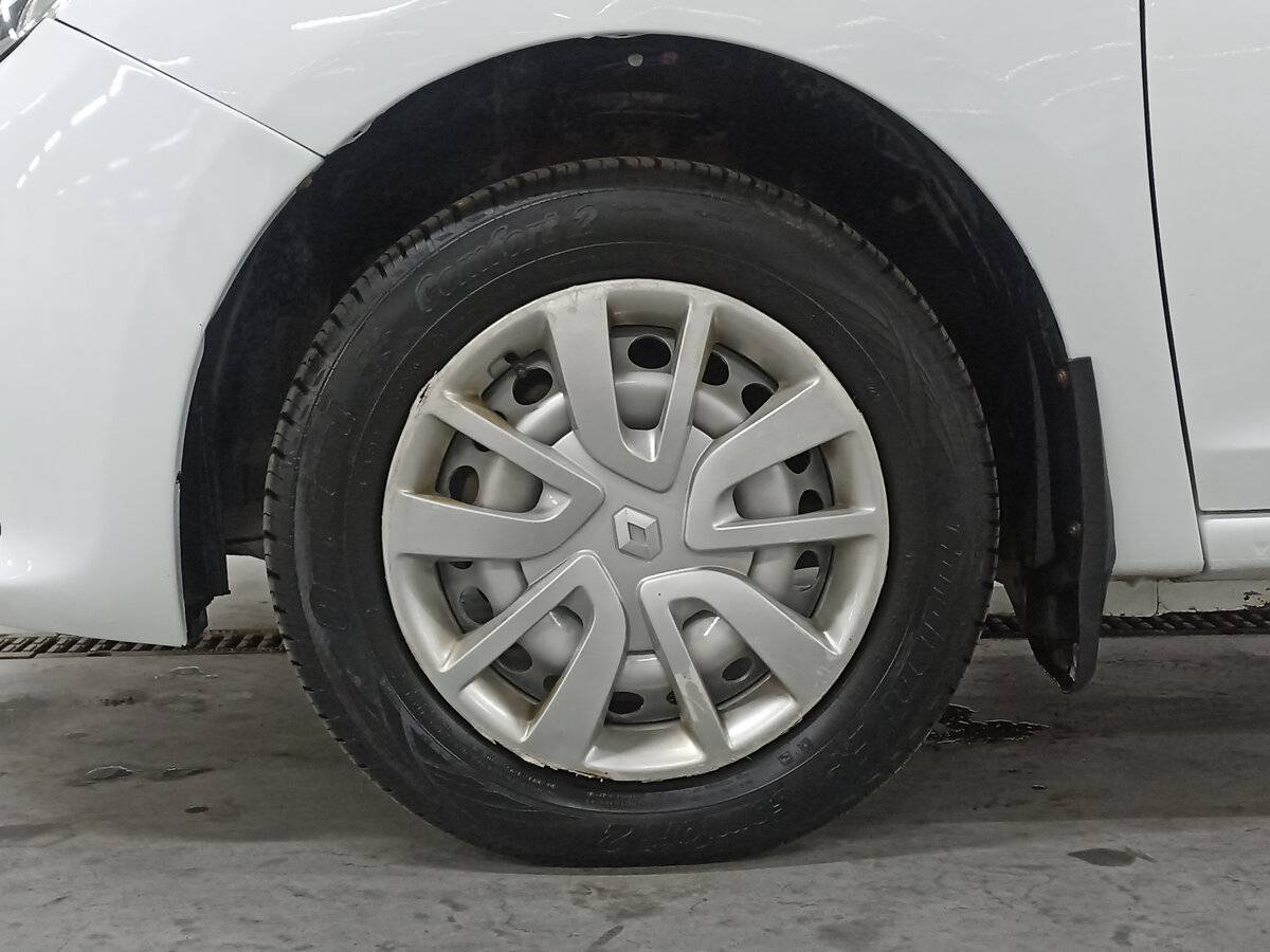 Renault Logan с пробегом — 2017 год. Фото: #17