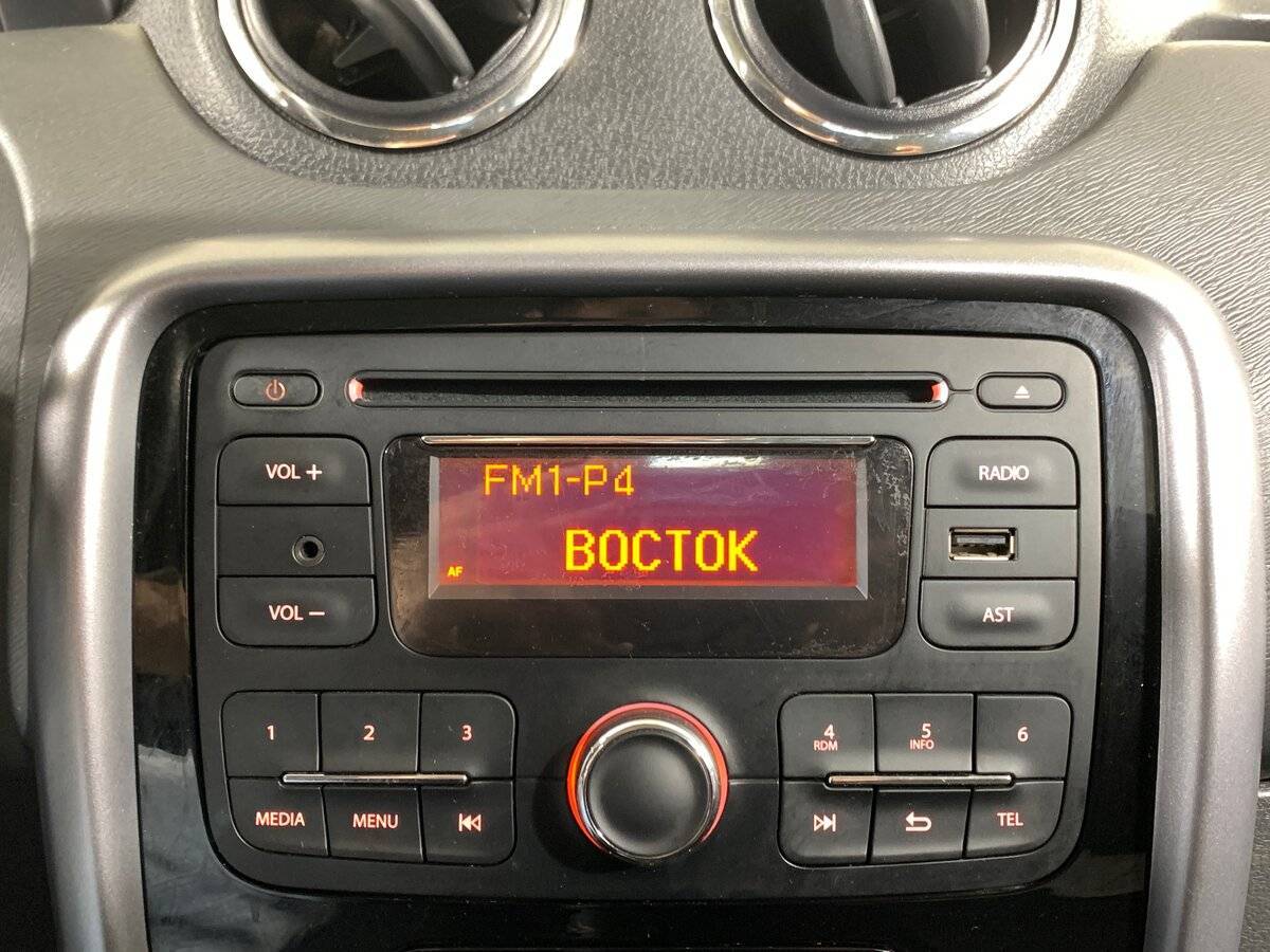 Renault Duster с пробегом — 2013 год. Фото: #14