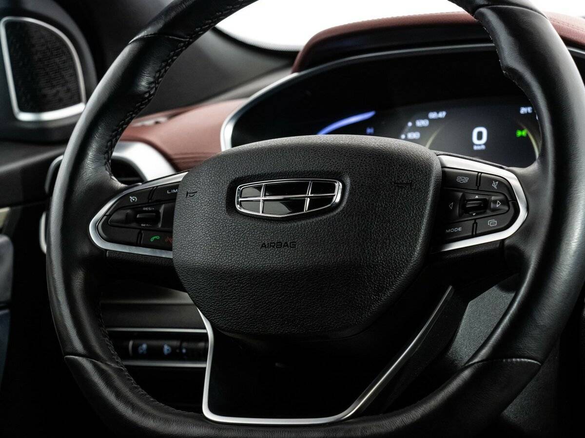 Geely Coolray с пробегом — 2021 год. Фото: #11