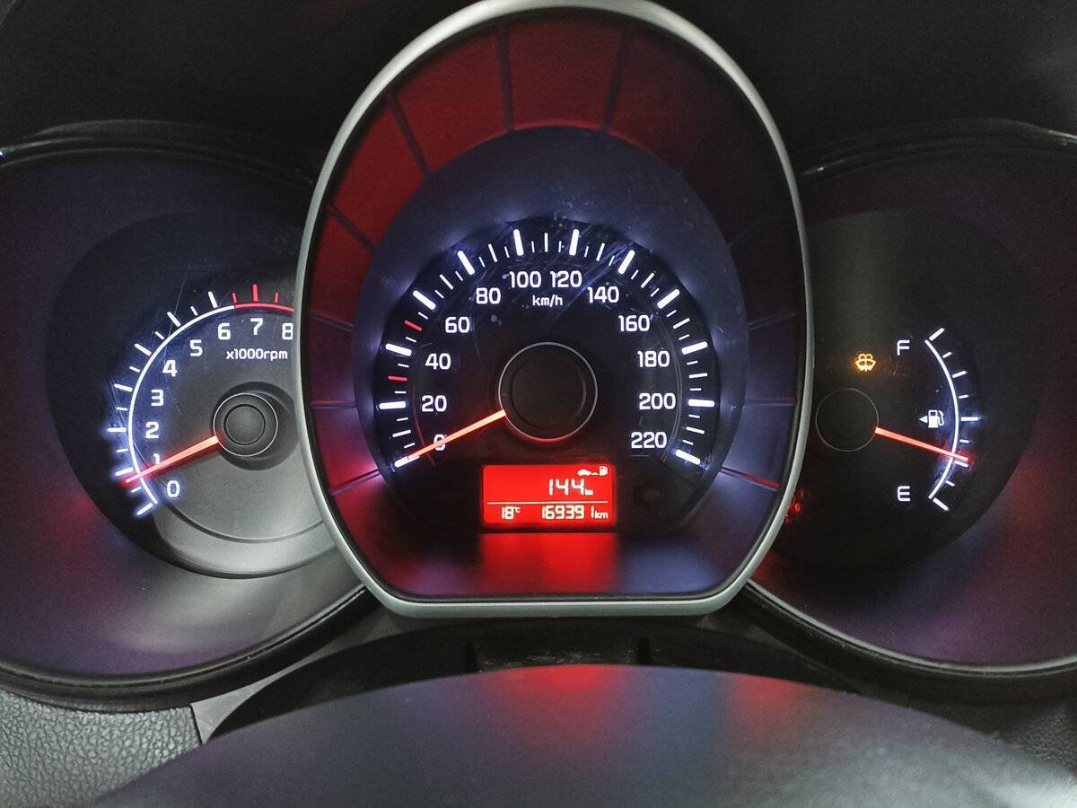 Kia Rio с пробегом — 2016 год. Фото: #12