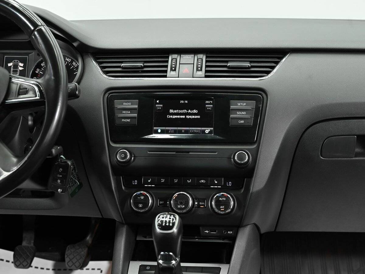 Skoda Octavia с пробегом — 2014 год. Фото: #10