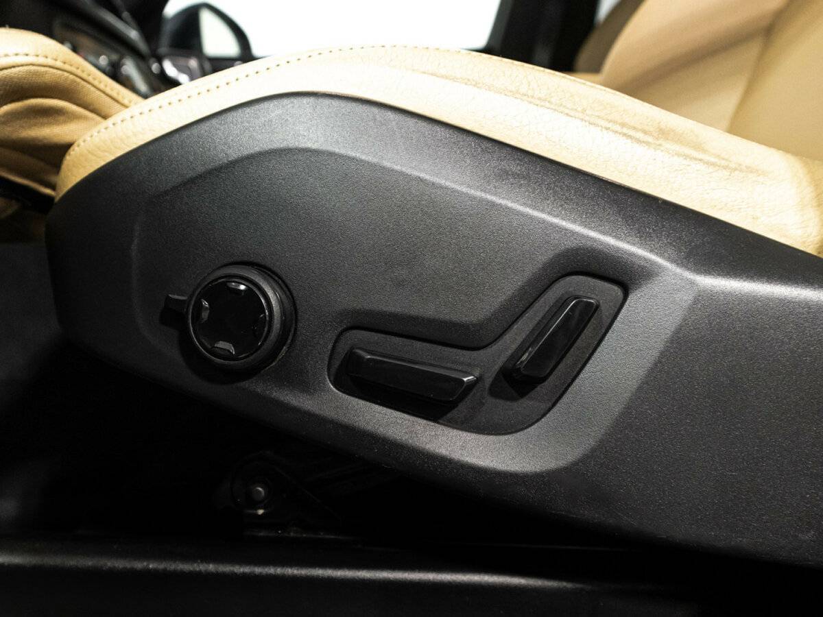 Volvo XC90 с пробегом — 2015 год. Фото: #16