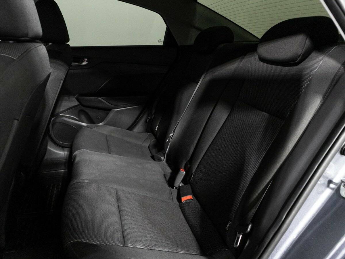 Hyundai Solaris с пробегом — 2018 год. Фото: #9