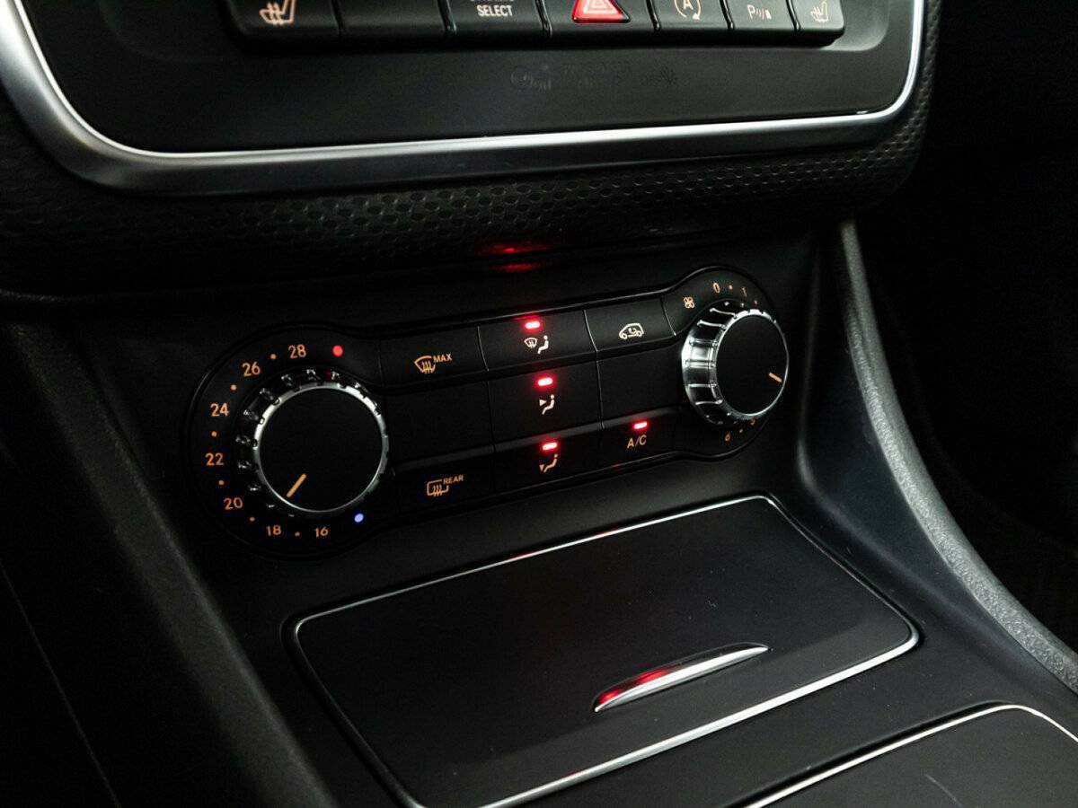 Mercedes-Benz A-Класс с пробегом — 2017 год. Фото: #15
