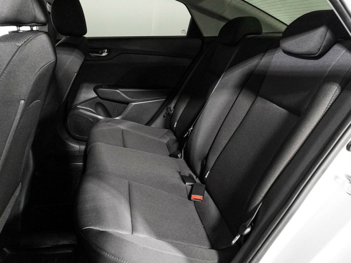 Hyundai Solaris с пробегом — 2019 год. Фото: #9