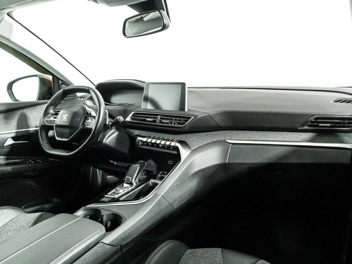 Peugeot 3008 с пробегом — 2017 год. Фото: #8
