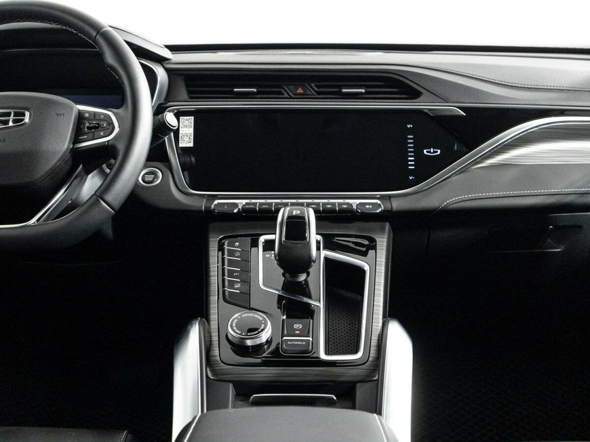 Geely Atlas Pro с пробегом — 2024 год. Фото: #13